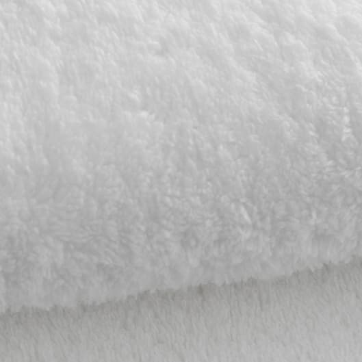 clean brows package at Kay’s Evolve Esthetics in Slinger, WI